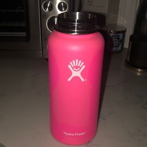 Hot Pink Hydroflask 32 oz